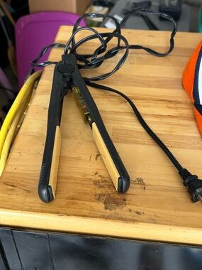 Revlon Hair Straightener